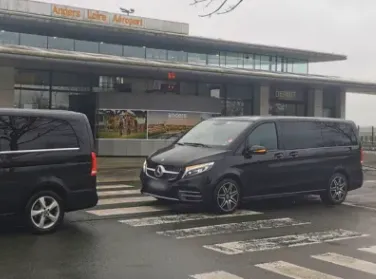 transfert-van-vtc-angers-aeroport