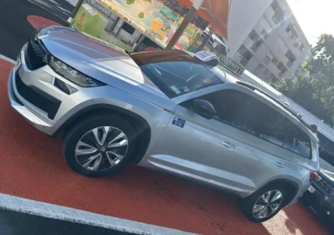van-taxi-guadeloupe-taxi-vehicule